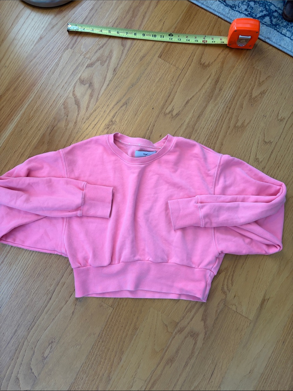 TNA Aritzia cropped boyfriend crew neck size small neon pink